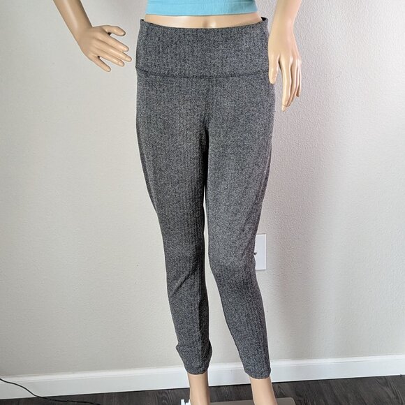 Athleta Delancey Herringbone Tight Leggings Women's Medium Gray Black A Chevrons - Picture 1 of 16